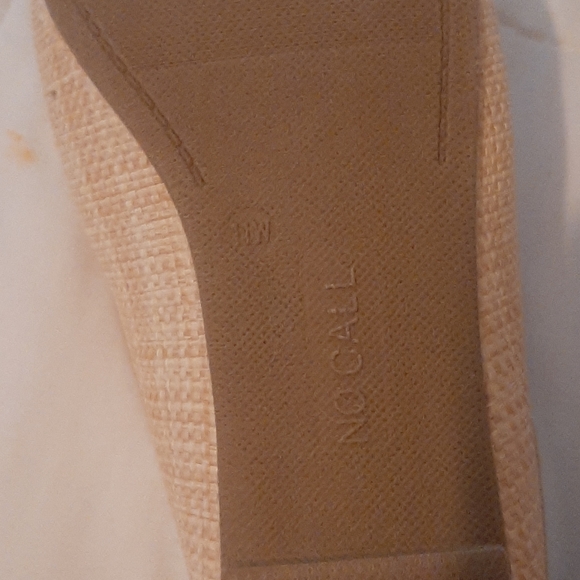 Shoes - Picture 4 of 5